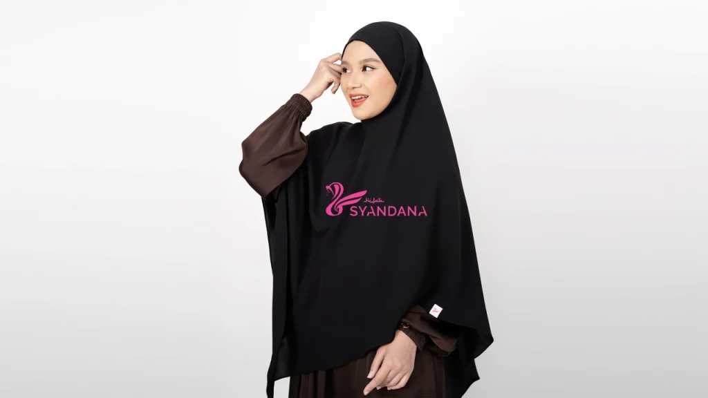 Khimar Bandana Khiban Bahan Mazen Anti UV dan Perubahan Kebutuhan Muslimah Modern di Era Serba Aktif